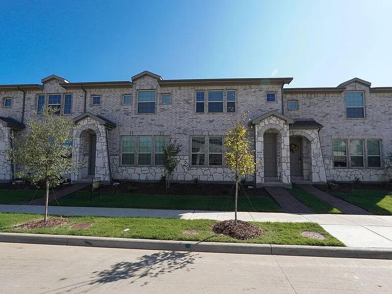 3429 Solana Cir in Denton, TX - Building Photo