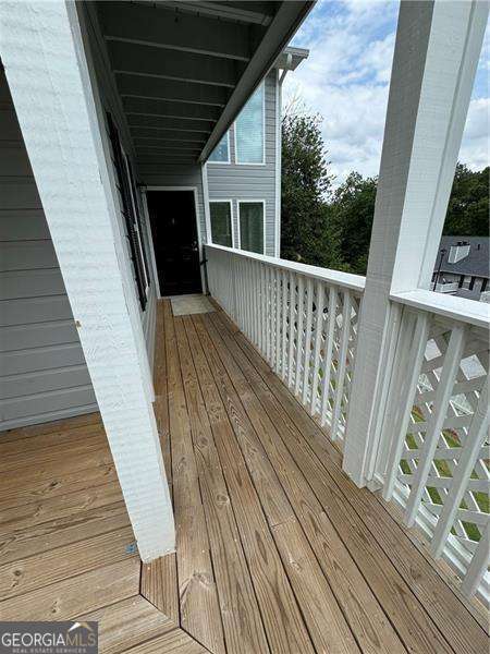 property at 907 Natchez Trace