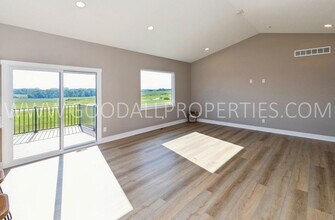 1677 20th Ave SE in Altoona, IA - Building Photo - Building Photo