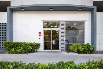 Havana Lofts Condo in Miami, FL - Foto de edificio - Building Photo