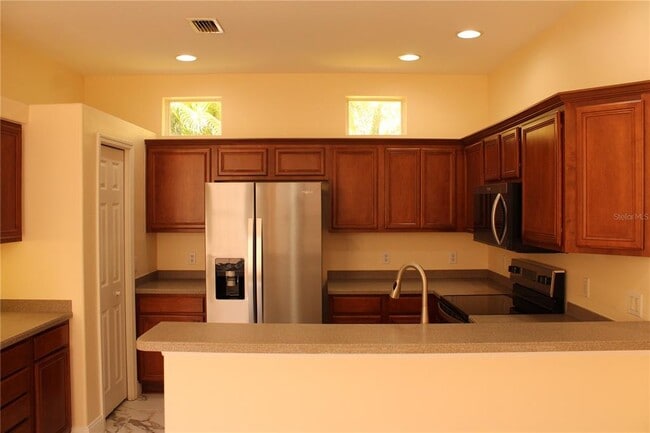 7803 33rd St E in Sarasota, FL - Building Photo - Building Photo