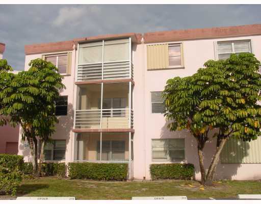 4354 NW 9th Ave in Pompano Beach, FL - Building Photo