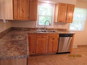 121 Bell Ave in Des Moines, IA - Building Photo - Building Photo