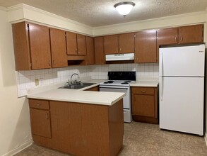 80 W Princeton Cir Cir in Lynchburg, VA - Building Photo - Building Photo