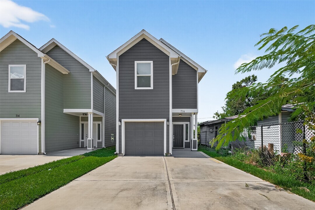 714 Zoe St in Houston, TX - Building Photo