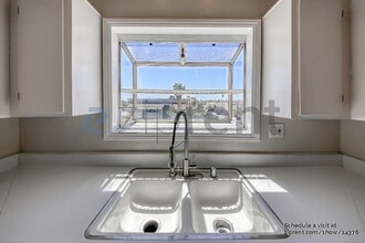 409 Utica Avenue in Huntington Beach, CA - Building Photo - Building Photo