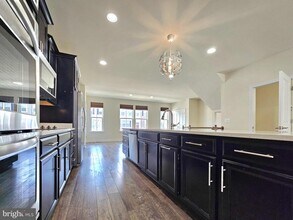 8820 Englewood Farms Dr in Manassas, VA - Building Photo - Building Photo