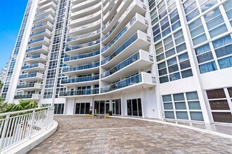 2841 N Ocean Blvd, Unit 1209 in Fort Lauderdale, FL - Building Photo - Building Photo