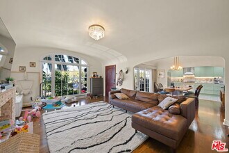 962 S Plymouth Blvd in Los Angeles, CA - Building Photo - Building Photo