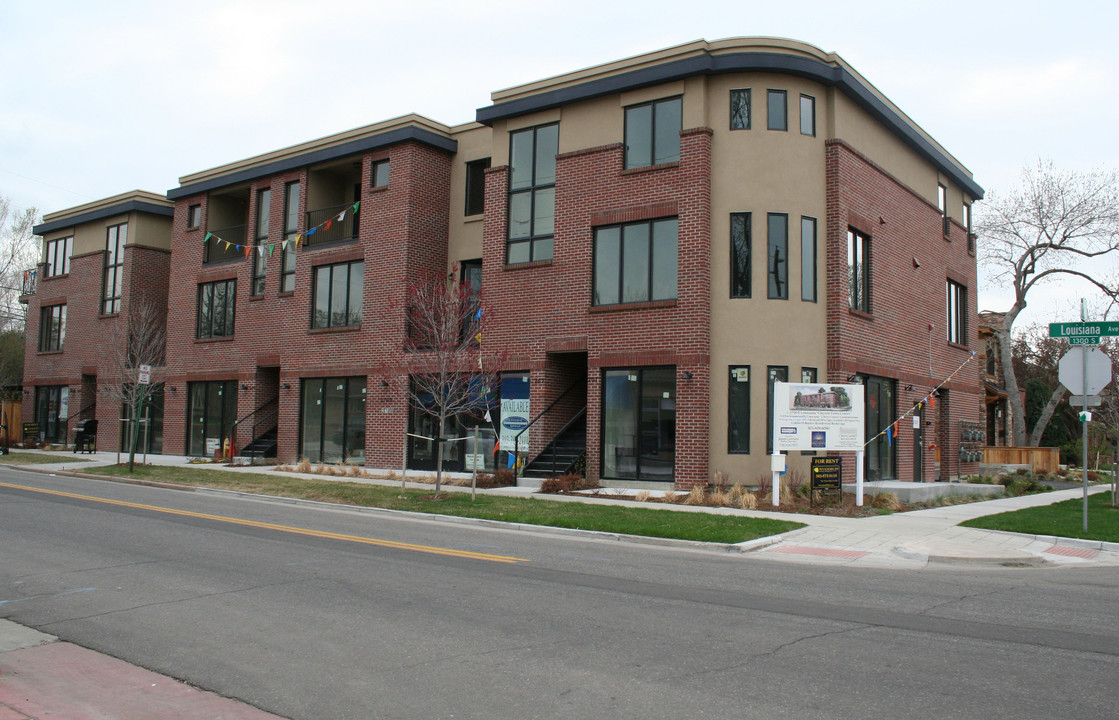 Clayton Town Center in Denver, CO - Foto de edificio