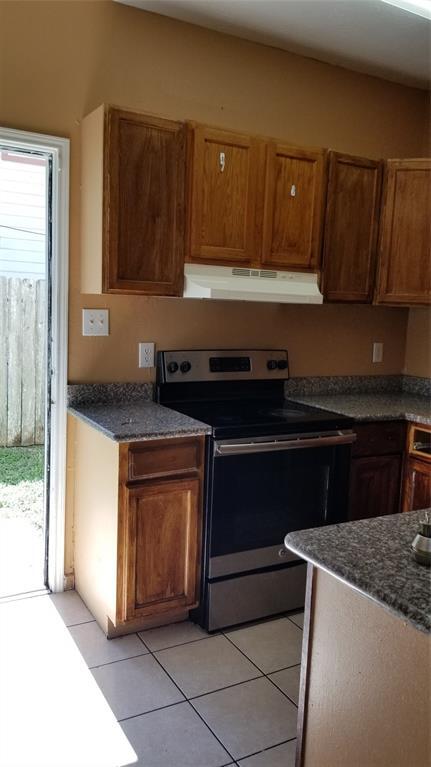 6934 Paris St-Unit -B in Houston, TX - Building Photo - Building Photo