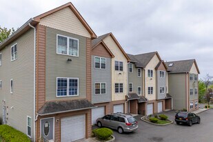 29 Bethune Blvd in Spring Valley, NY - Building Photo