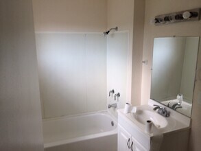 1104 N Willow Ave in Tampa, FL - Building Photo - Building Photo