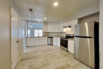 7307 Daylight Ln in Houston, TX - Building Photo - Building Photo