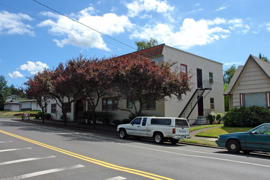 San Sebastian in Portland, OR - Building Photo