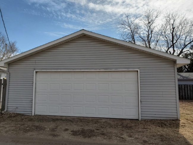 1515 Prairie St in Hutchinson, KS - Building Photo - Building Photo