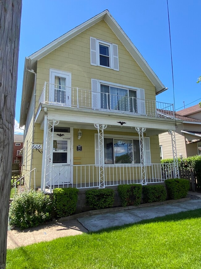 606 E Market St, Unit 1 - lower