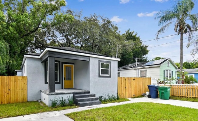property at 908 E Cayuga St