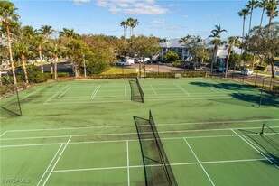 7930 Mahogany Run Ln in Naples, FL - Foto de edificio - Building Photo