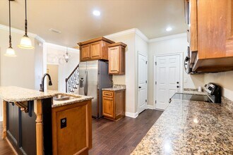 1056 Linlen Ave in Mobile, AL - Building Photo - Building Photo