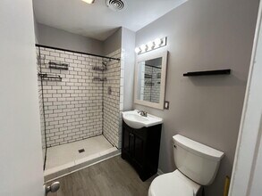 307 Prairie St in Ottawa, IL - Foto de edificio - Building Photo