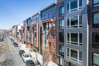 The Broadmoor in Hoboken, NJ - Building Photo - Building Photo