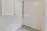 1450 Wyman St NE photo'