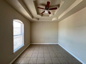 3008 E Stewart St in Laredo, TX - Building Photo - Building Photo
