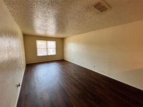 410 Bryan St in Denton, TX - Building Photo - Building Photo