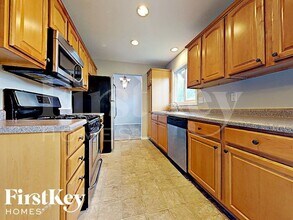 764 Weston Dr in Crystal Lake, IL - Building Photo - Building Photo