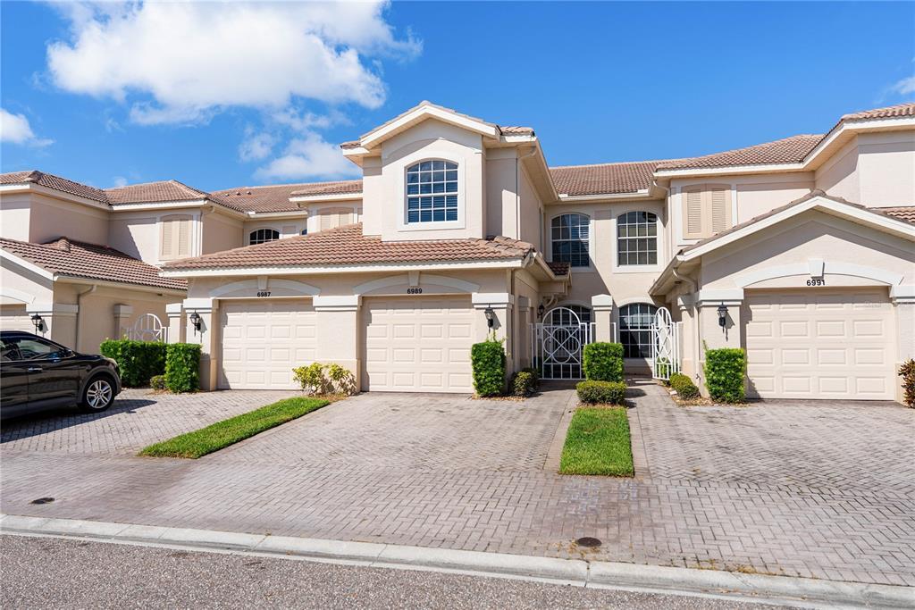 6989 Prosperity Cir in Sarasota, FL - Building Photo