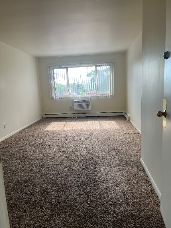 822 Biddle Ave