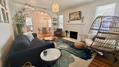 2821 6th Ave N in St. Petersburg, FL - Foto de edificio - Building Photo