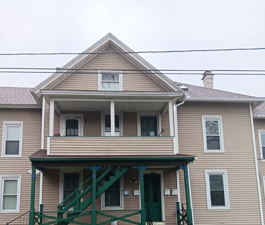 2 Prospect Ct, Unit 4 family in Northampton, MA - Foto de edificio