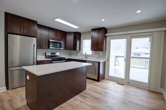 225 Haller Ave in Romeoville, IL - Building Photo - Building Photo