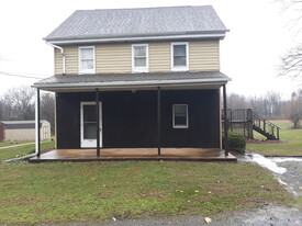 410 S Geyers Church Rd, Unit 410a in Middletown, PA - Building Photo