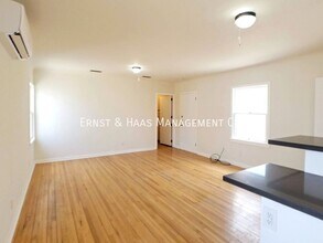6229 1/2 Cerritos Ave in Long Beach, CA - Building Photo - Building Photo