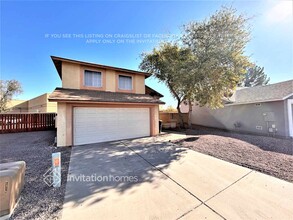 11931 N 76th Dr in Peoria, AZ - Foto de edificio - Building Photo