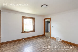 1011 Woodland Ave in Toledo, OH - Building Photo - Building Photo