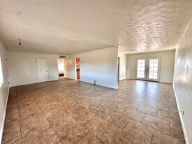 1351 W 10th St in Tempe, AZ - Building Photo