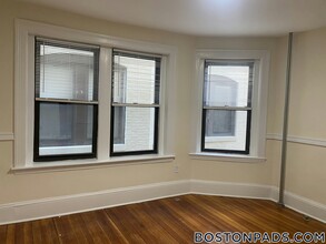 885 Massachusetts Ave in Cambridge, MA - Building Photo - Building Photo