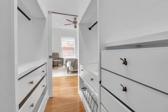 11 Cazenove St, Unit 4 in Boston, MA - Building Photo - Building Photo