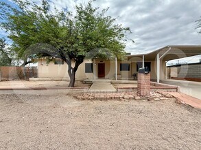 2760 N Palo Verde Ave in Tucson, AZ - Building Photo - Building Photo