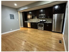 1321 Orren St NE in Washington, DC - Foto de edificio - Building Photo