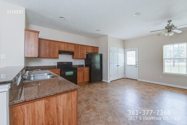 3617 S Hampton Ct in Bryan, TX - Building Photo - Building Photo