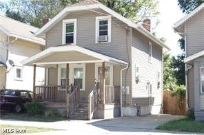 685 Brown St in Akron, OH - Building Photo