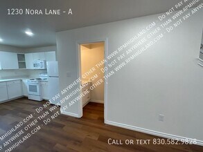 1230 Nora Ln in Kingsland, TX - Building Photo - Building Photo