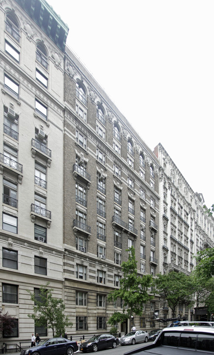 21 Claremont Ave in New York, NY - Building Photo