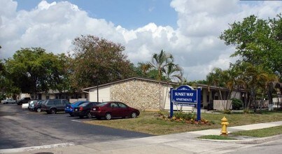Sunset Way in Miami, FL - Building Photo - Building Photo