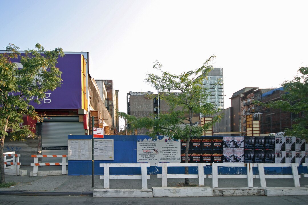 Ludlow Residence Hall in New York, NY - Foto de edificio